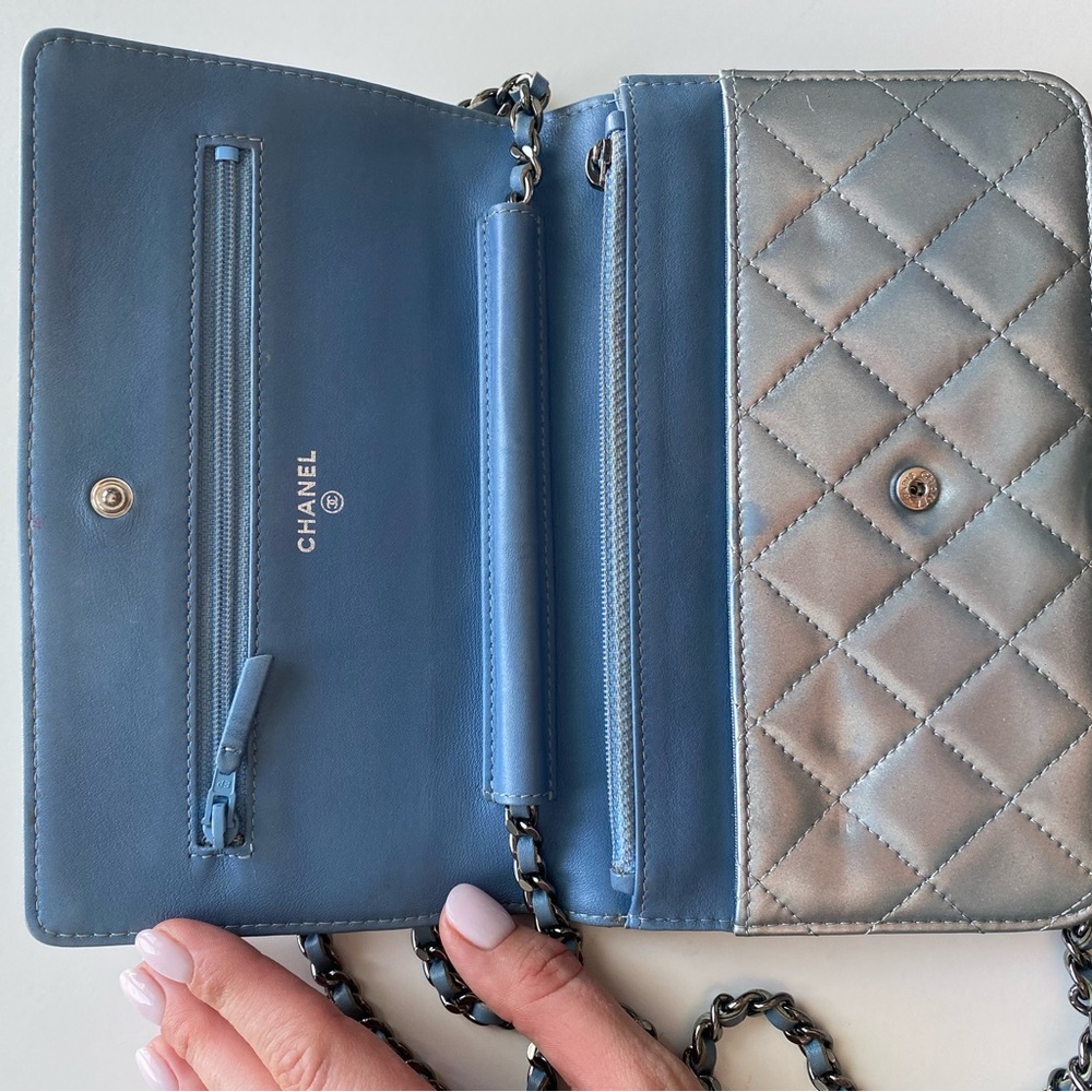Chanel cross bag